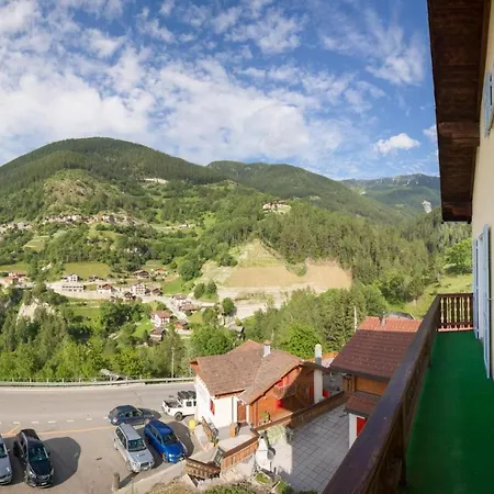 Modern Auddes With Wifi Apartman La Tzoumaz